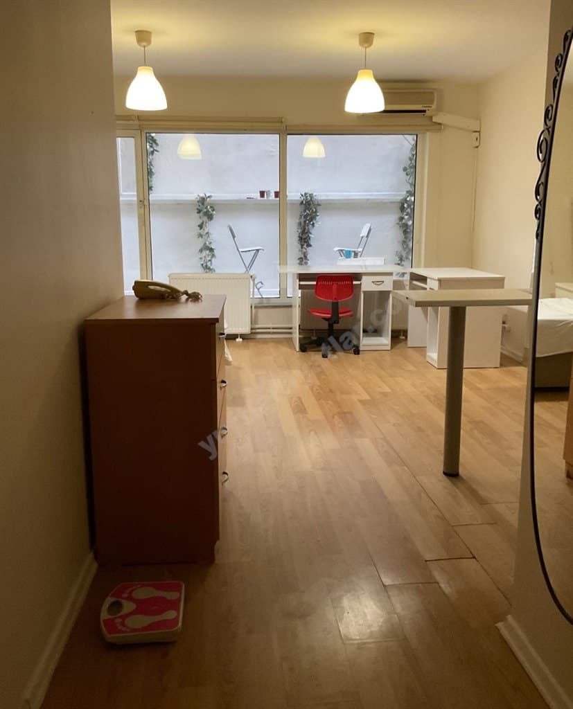 Beşiktaş Kız Rezidansı