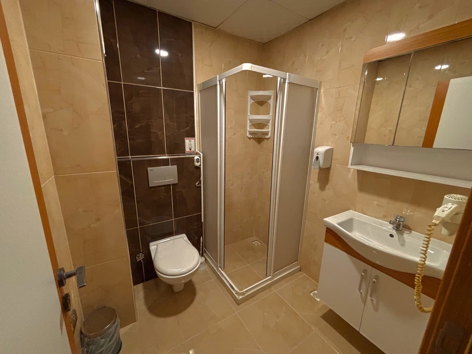 ENİS ÇEBİ YURTLARI 