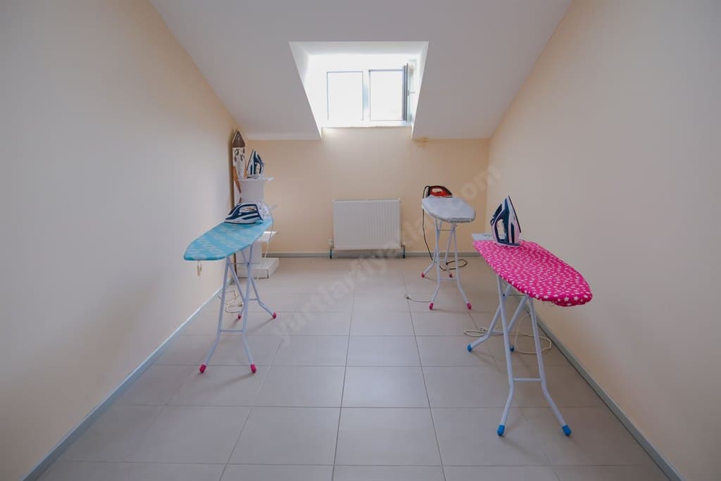 İnsan Vakfı Dr. Ahmet Haluk Dursun Erkek Yurdu