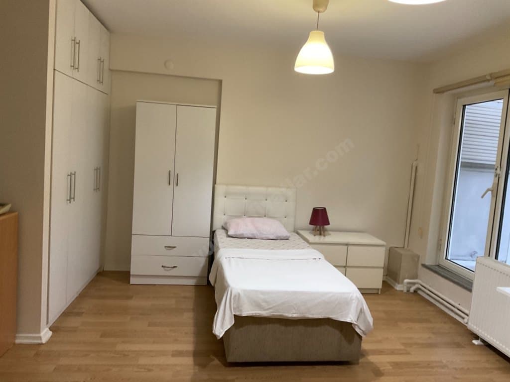 Beşiktaş Kız Rezidansı