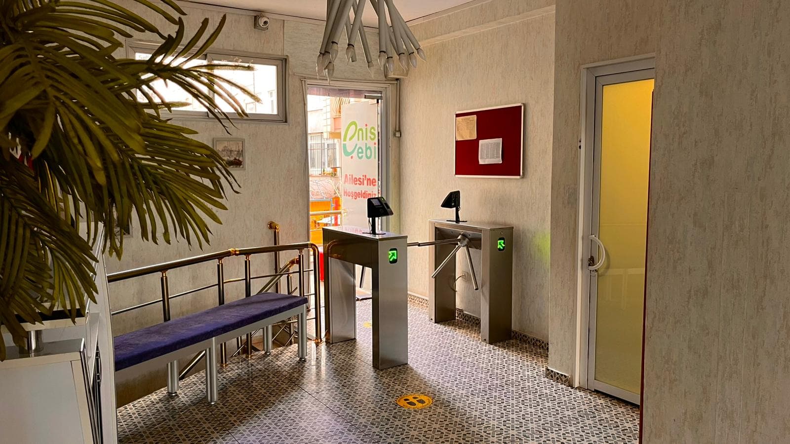 ENİS ÇEBİ YURTLARI 