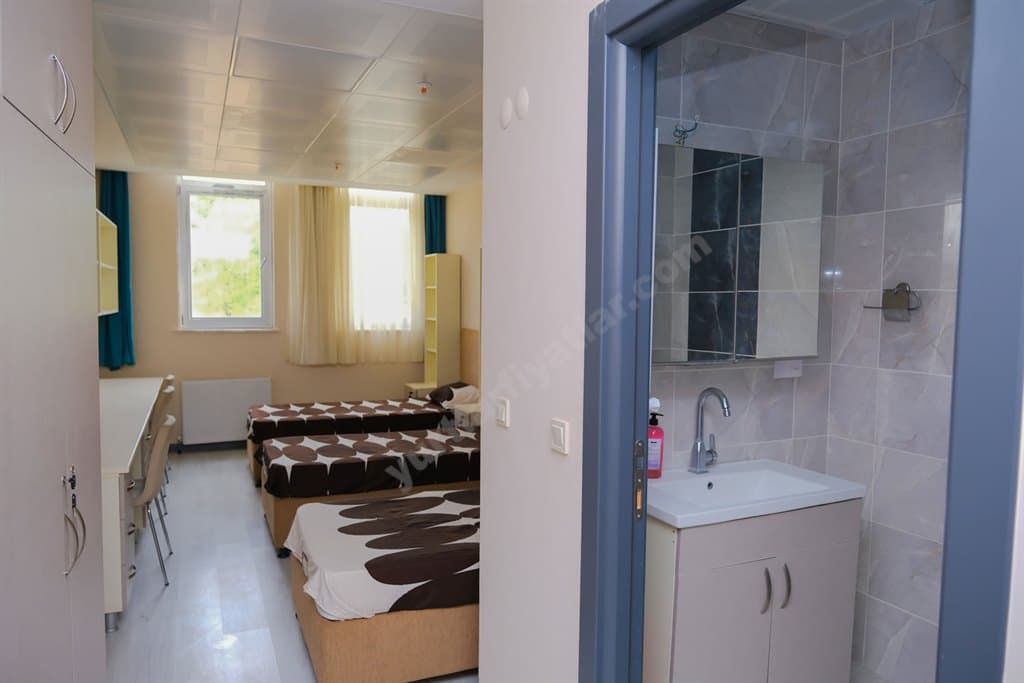 İnsan Vakfı Dr. Ahmet Haluk Dursun Erkek Yurdu