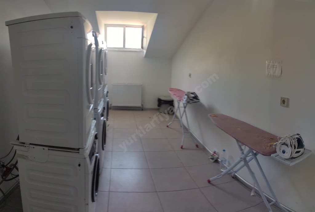 İnsan Vakfı Dr. Ahmet Haluk Dursun Erkek Yurdu