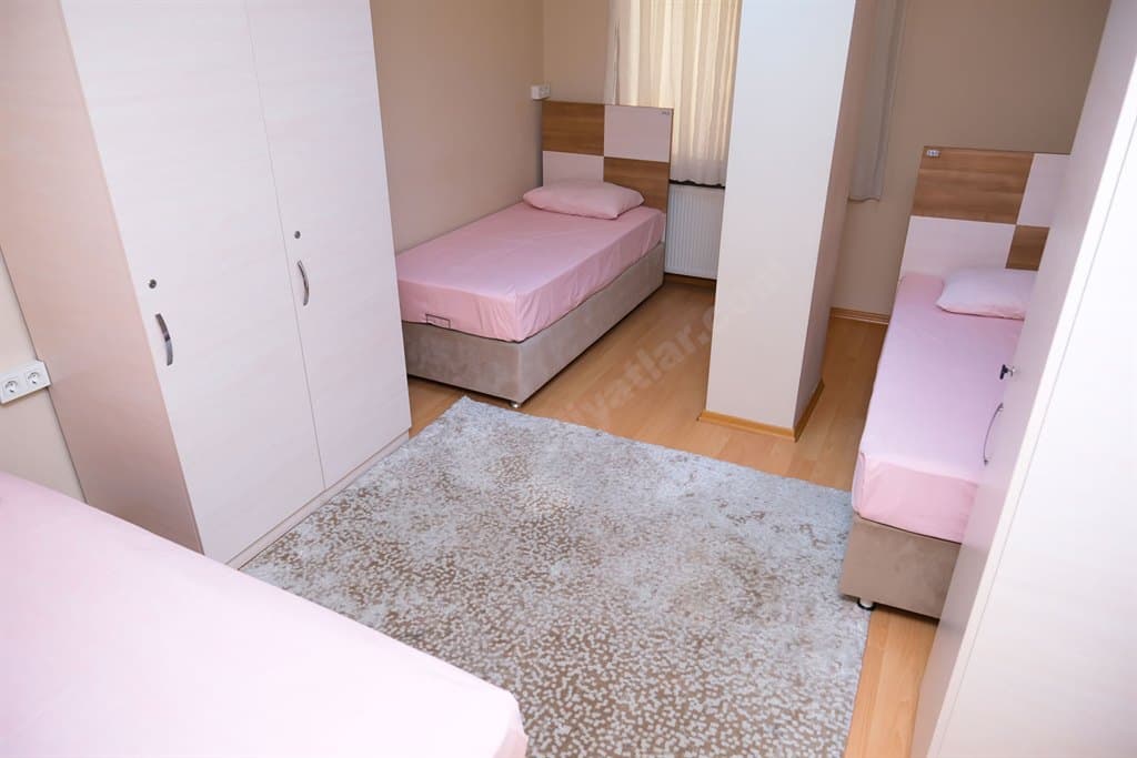 İnsan Vakfı Bahçelievler Kız Yurdu