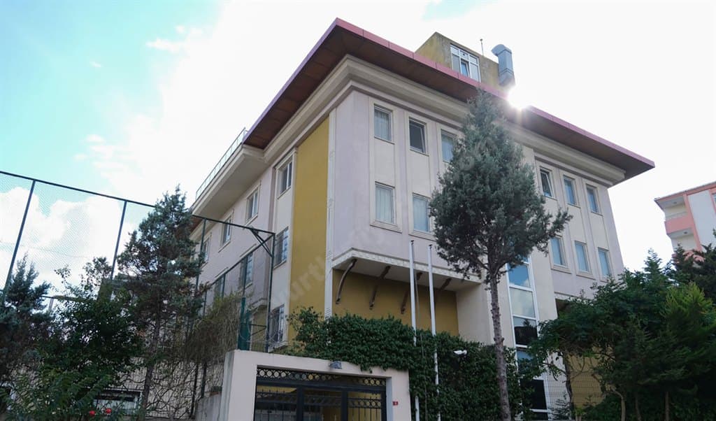 İnsan Vakfı Metin Yüksel Erkek Yurdu