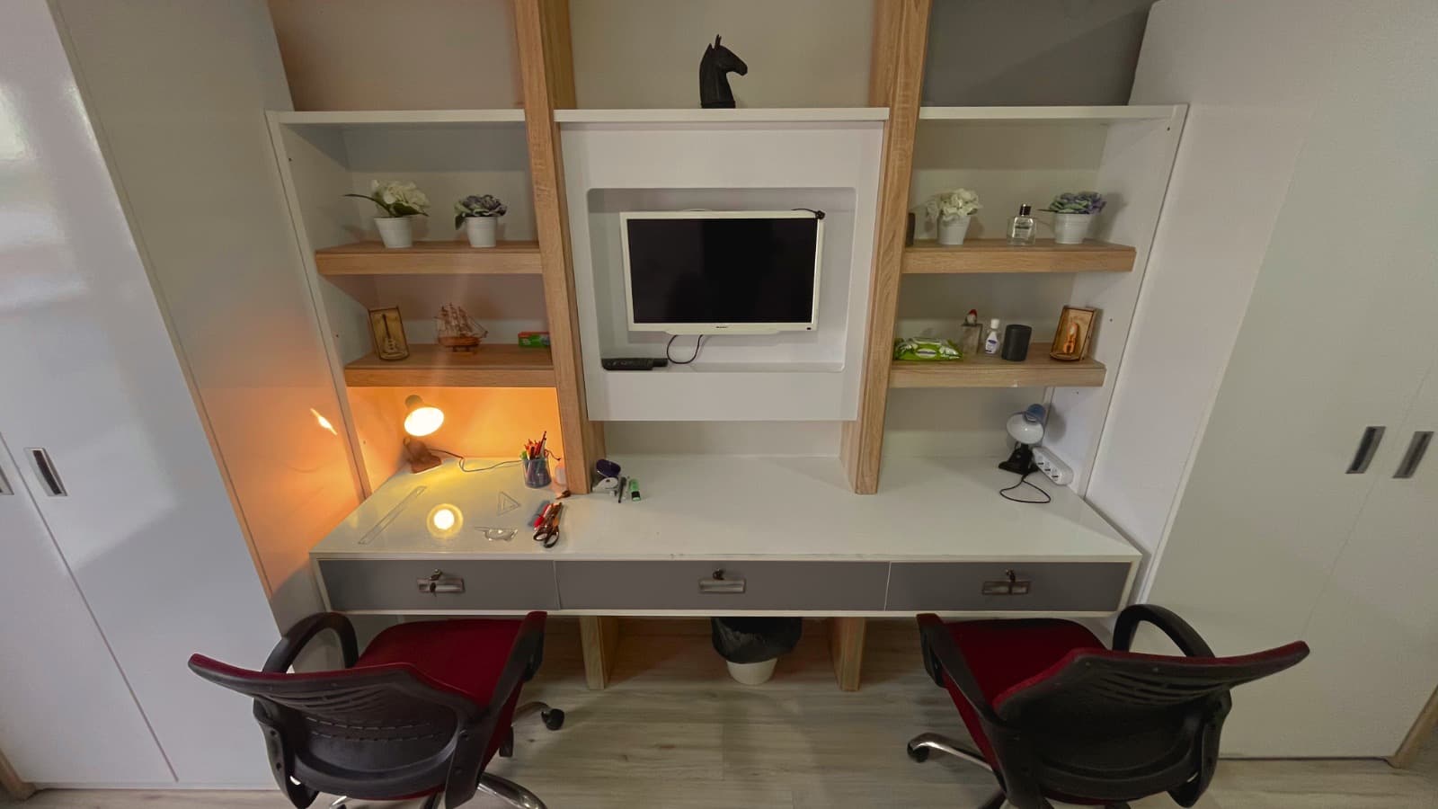 ENİS ÇEBİ YURTLARI 