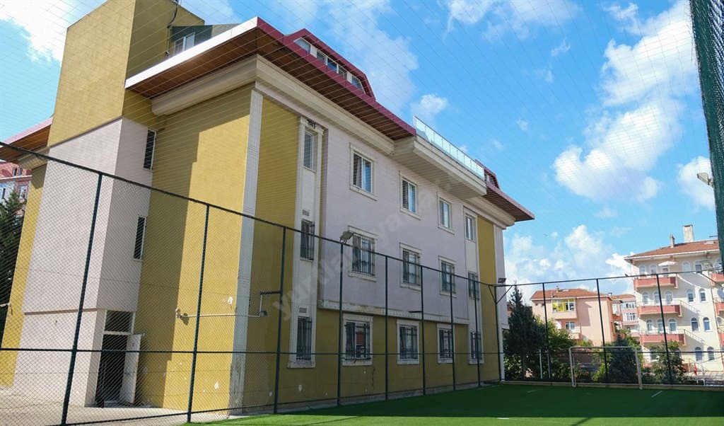 İnsan Vakfı Metin Yüksel Erkek Yurdu