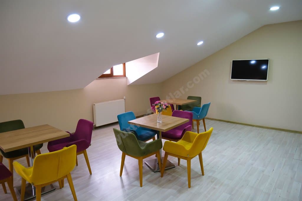 İnsan Vakfı Bahçelievler Kız Yurdu